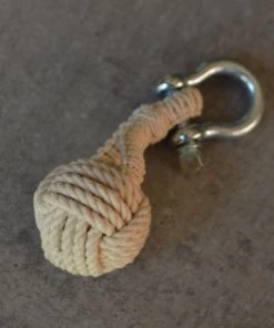 Scout Gifts Monkey Fist Shackle Keyring