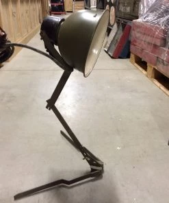 Scout Gifts Vintage Folding Army Table Lamp- Green And Cream Enamel 6 Scout Gifts Vintage Folding Army Table Lamp- Green And Cream Enamel