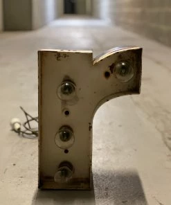 Scout House Vintage Letter 'r' Light