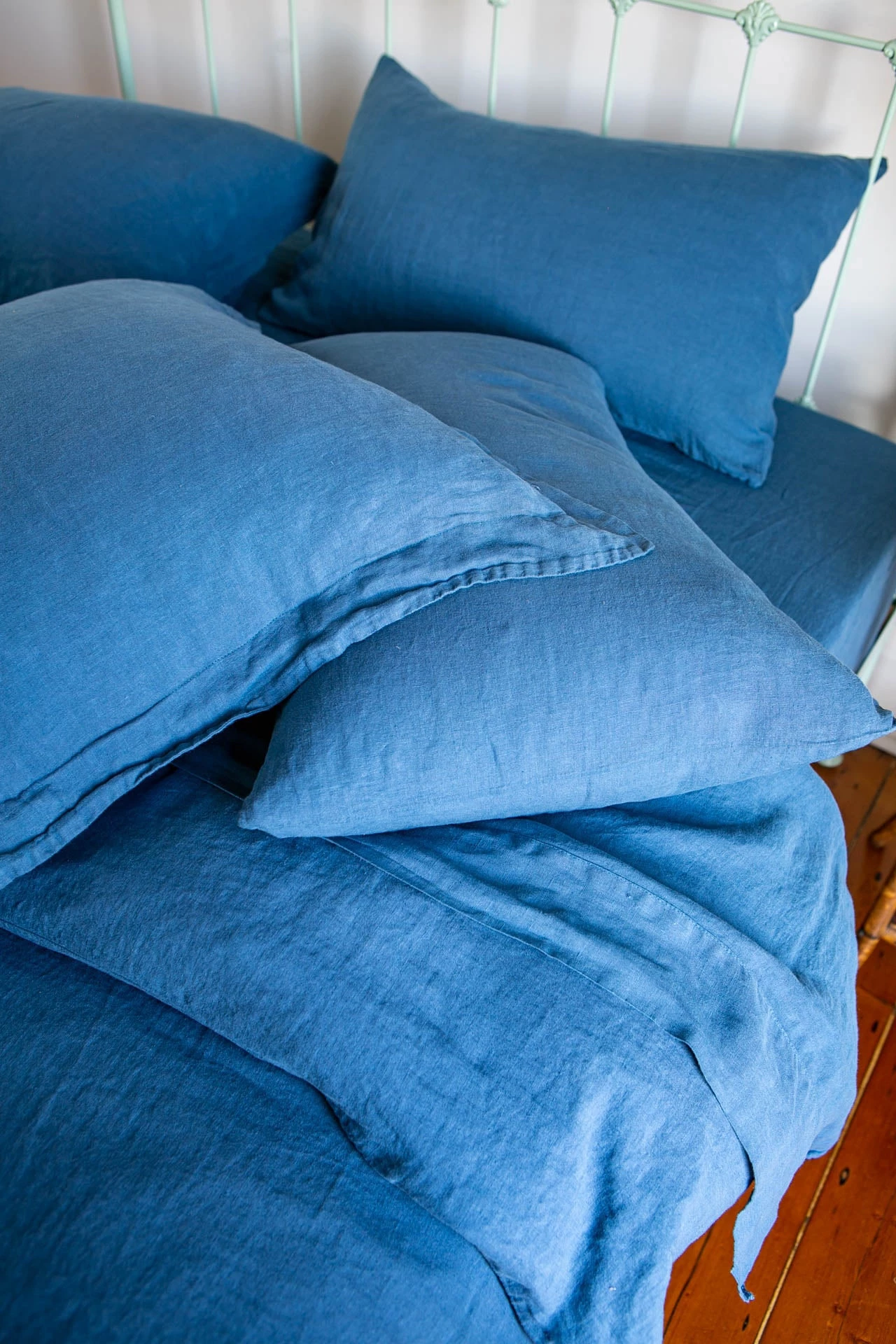 Scout House Homewares Scout Portuguese Linen Sheet Set- Queen - Scout Blue 4 Scout House Homewares Scout Portuguese Linen Sheet Set- Queen - Scout Blue