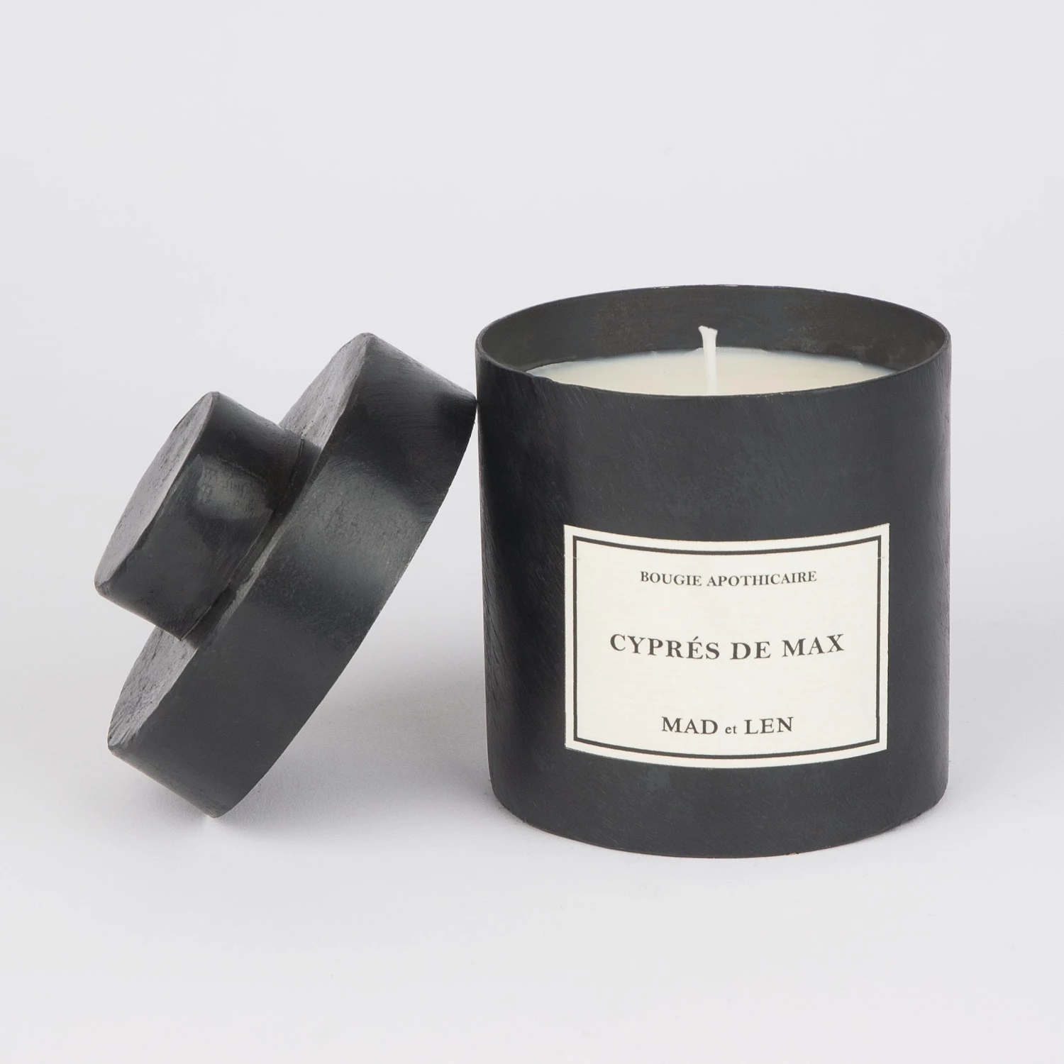 Gifts MAD ET LEN - SCENTED CANDLE - CYPRÉS DE MAX - 300G 3 Gifts MAD ET LEN - SCENTED CANDLE - CYPRÉS DE MAX - 300G