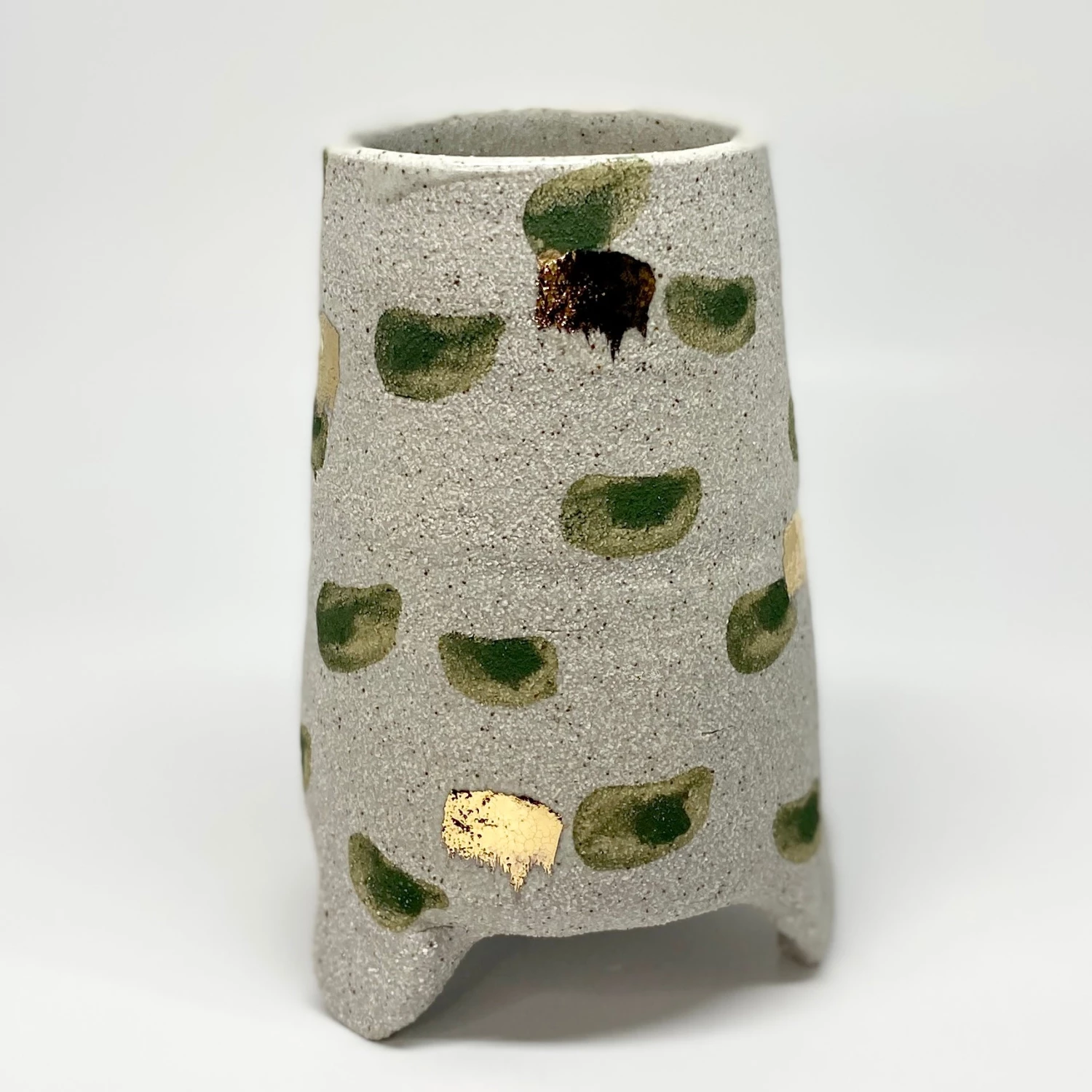 Bridget Bodenham - Small Cylindrical Vase - Rustic Green 2 3 Bridget Bodenham - Small Cylindrical Vase - Rustic Green 2