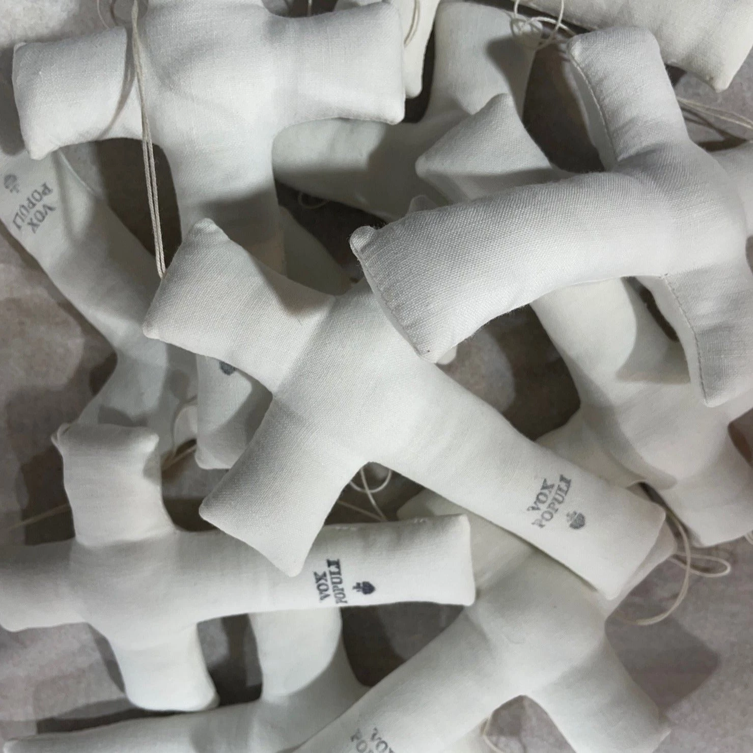 Vox Populi - La Croix Blanche 4 Vox Populi - La Croix Blanche