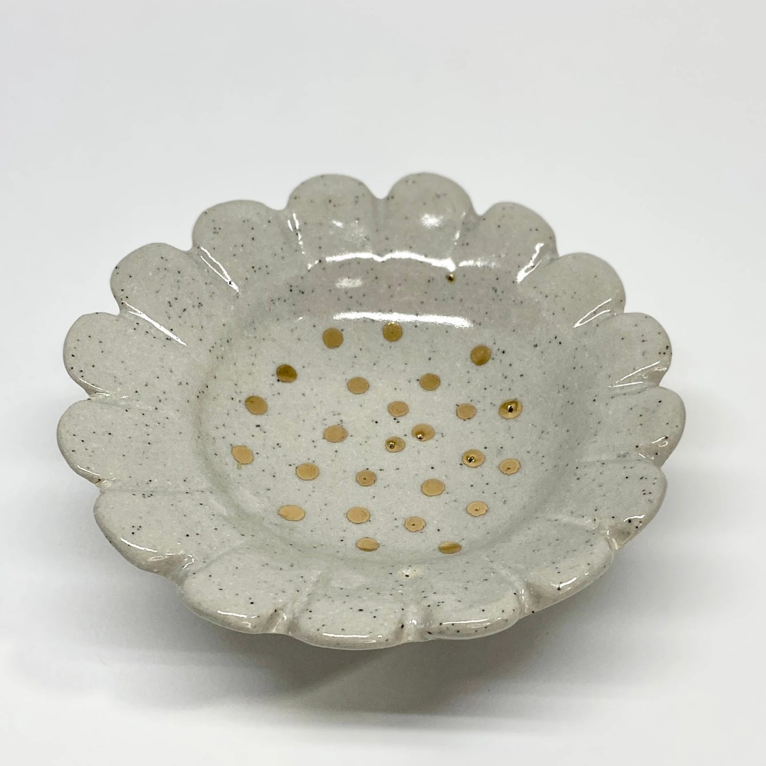 Gifts Bridget Bodenham Pedestal Bowls - Flower Dish White Gold Polka Dots 6 Gifts Bridget Bodenham Pedestal Bowls - Flower Dish White Gold Polka Dots
