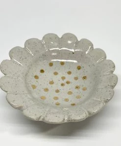 Gifts Bridget Bodenham Pedestal Bowls - Flower Dish White Gold Polka Dots 8 Gifts Bridget Bodenham Pedestal Bowls - Flower Dish White Gold Polka Dots