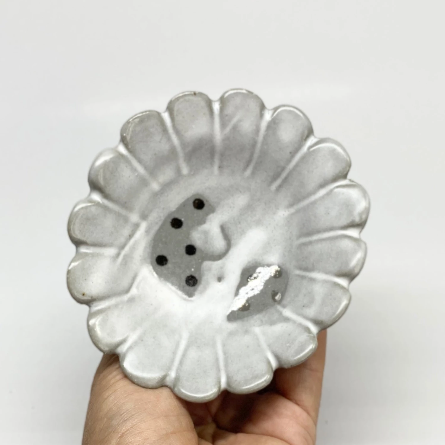 Bridget Bodenham Pedestal Bowls - Flower Dish White 3 Bridget Bodenham Pedestal Bowls - Flower Dish White