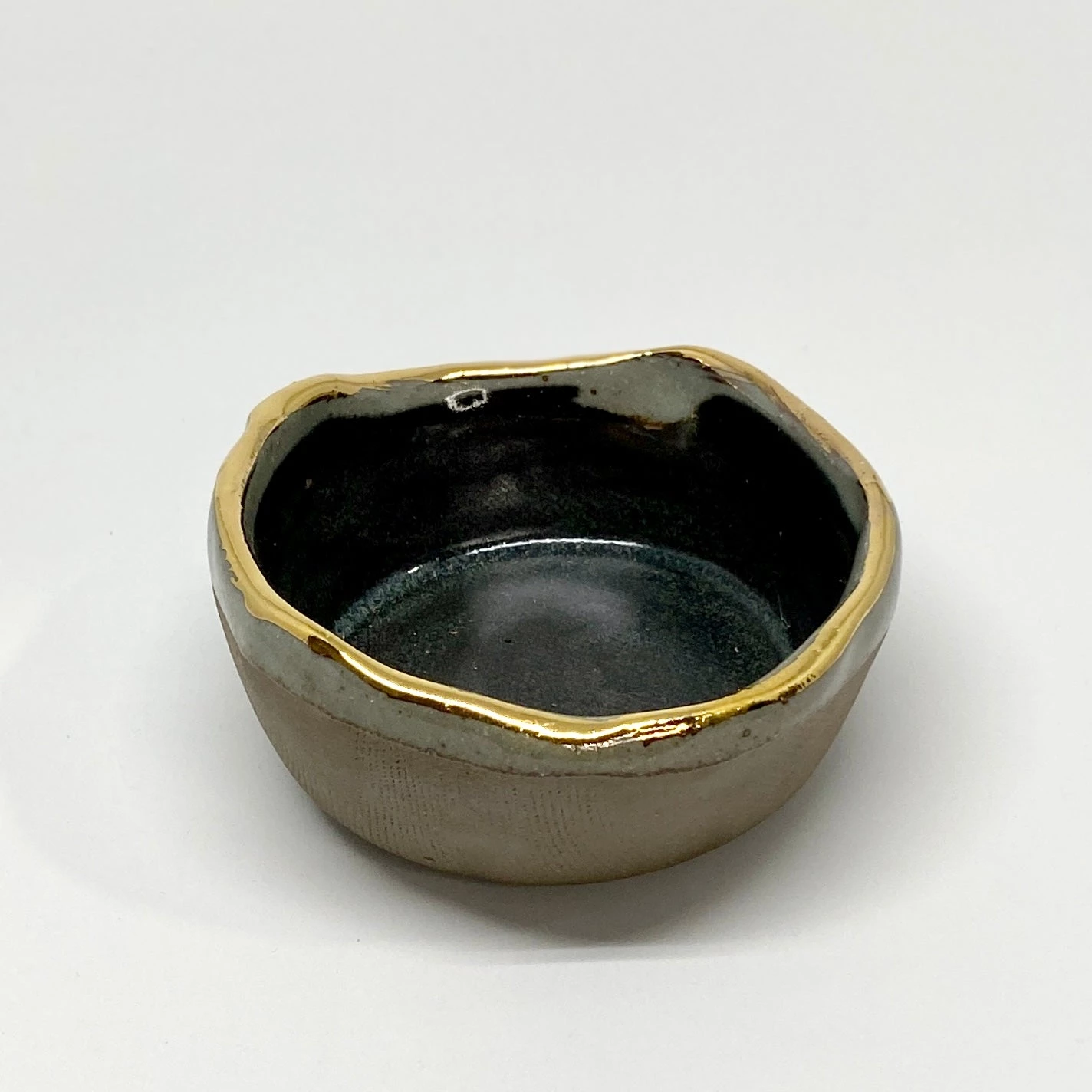 Bridget Bodenham - Salt Pot With Gold Rim 6 Bridget Bodenham - Salt Pot With Gold Rim