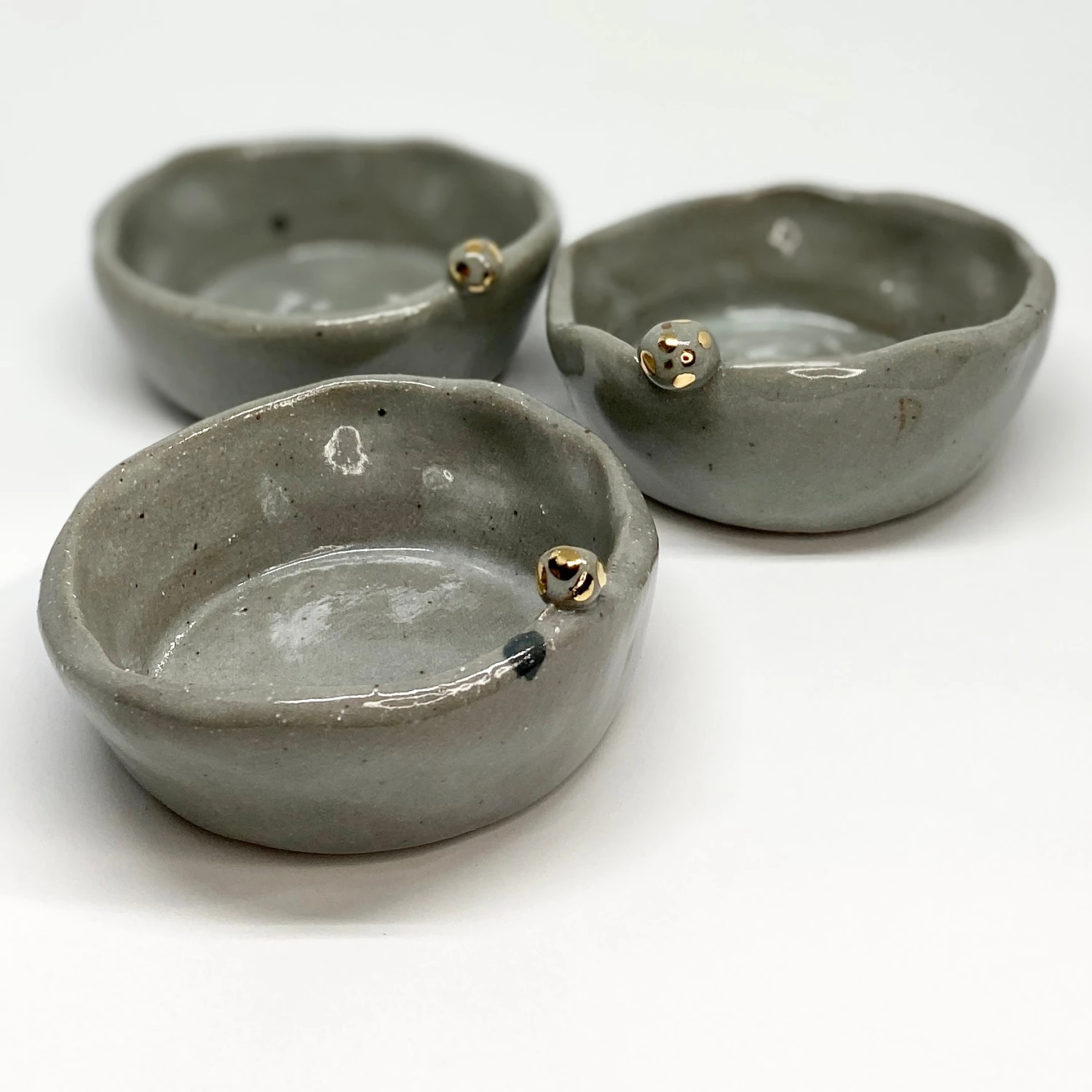 Bridget Bodenham - Salt Pot Grey And Spotted Gold Pearl 4 Bridget Bodenham - Salt Pot Grey And Spotted Gold Pearl