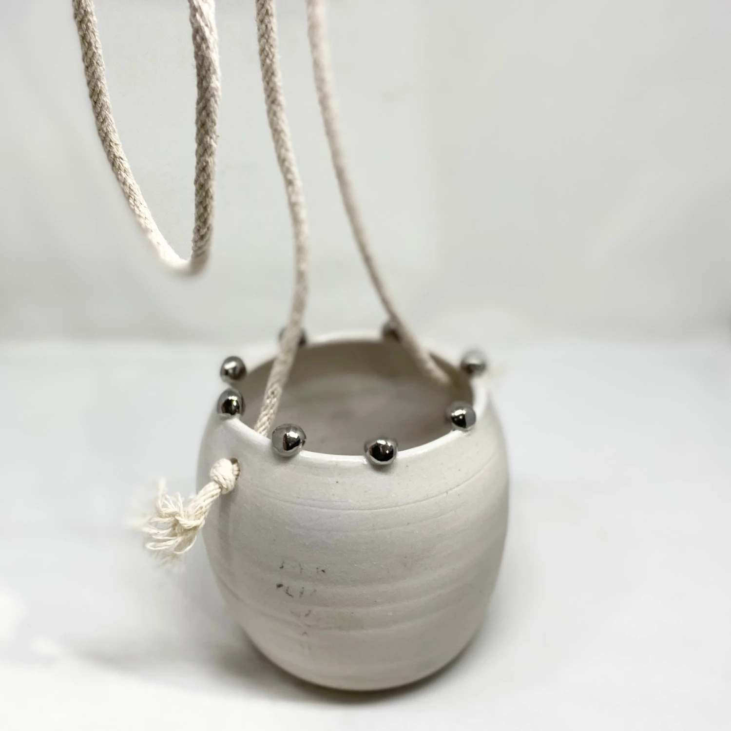 Gifts Bridget Bodenham - Hanging Planter 7 Gifts Bridget Bodenham - Hanging Planter