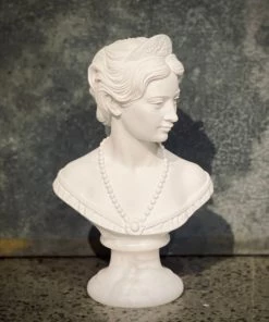 Egregia 15cm ELISABETH ALABASTER BUST Gifts