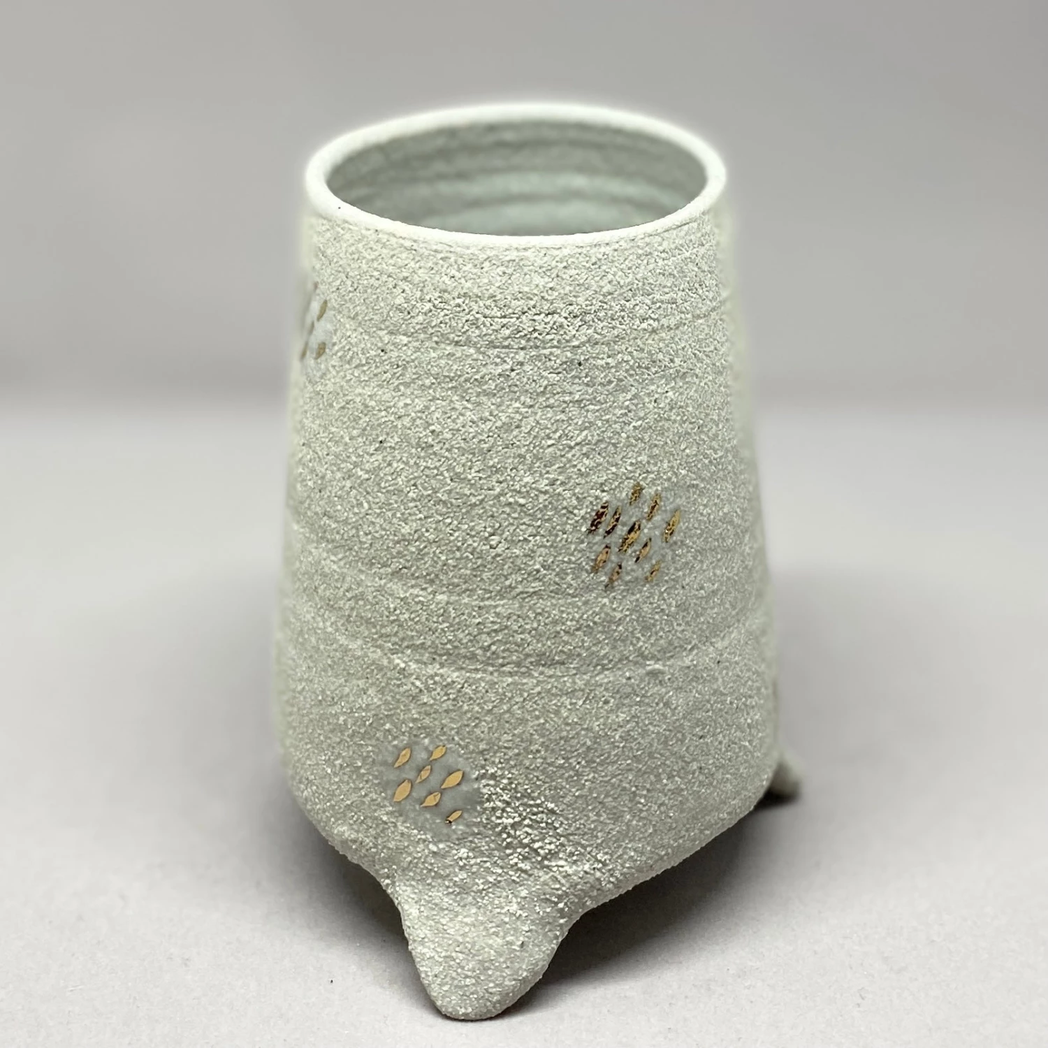Bridget Bodenham - Small Cylindrical Vase - Rustic Cream Gifts 3 Bridget Bodenham - Small Cylindrical Vase - Rustic Cream Gifts