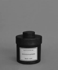 MAD ET LEN - SCENTED CANDLE - PETITS PAPIERS 300G