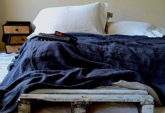 Charvet Editions 100% Stonewashed Linen Coverlet In Navy Gifts 4 Charvet Editions 100% Stonewashed Linen Coverlet In Navy Gifts