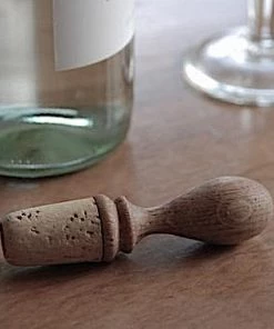 Scout Oak Wine Stopper